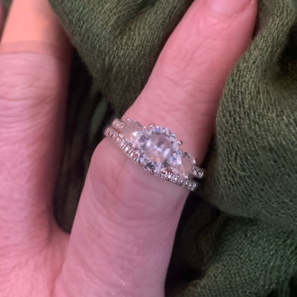 NWOT Primrose 925 Sterling Silver Brilliance Wedding Set size 7 msrp $100 - Picture 10 of 13